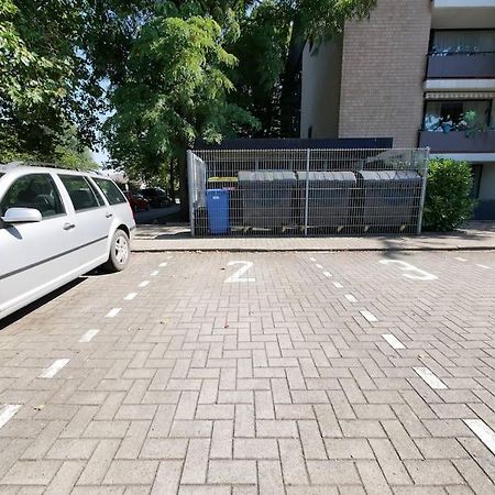 61 M2 Erdgeschosswohnung Mit Eigenem Parkplatz Vorm Haus 오스나브루크 외부 사진